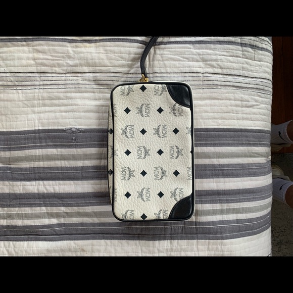 MCM Clutch Purse - Picture 2 of 5